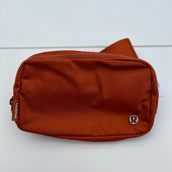 Lululemon Belt Bag Burnt Orange 1L - Picture 3 of 8